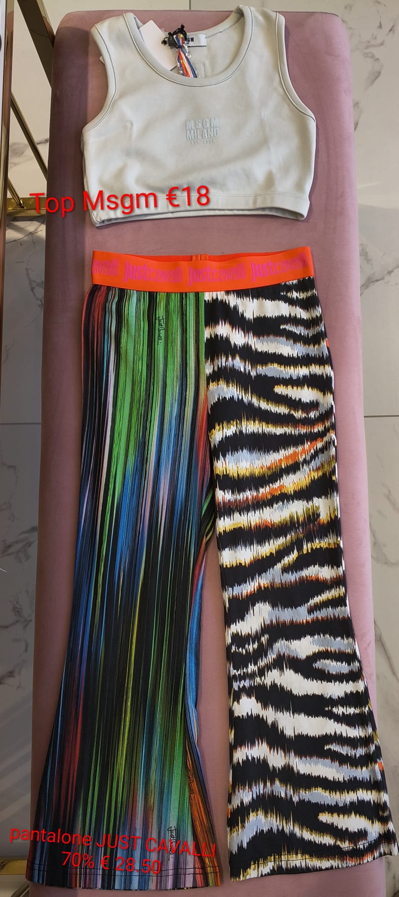 Top MSGM e pantalone stampato Just Cavalli per ragazza in saldo